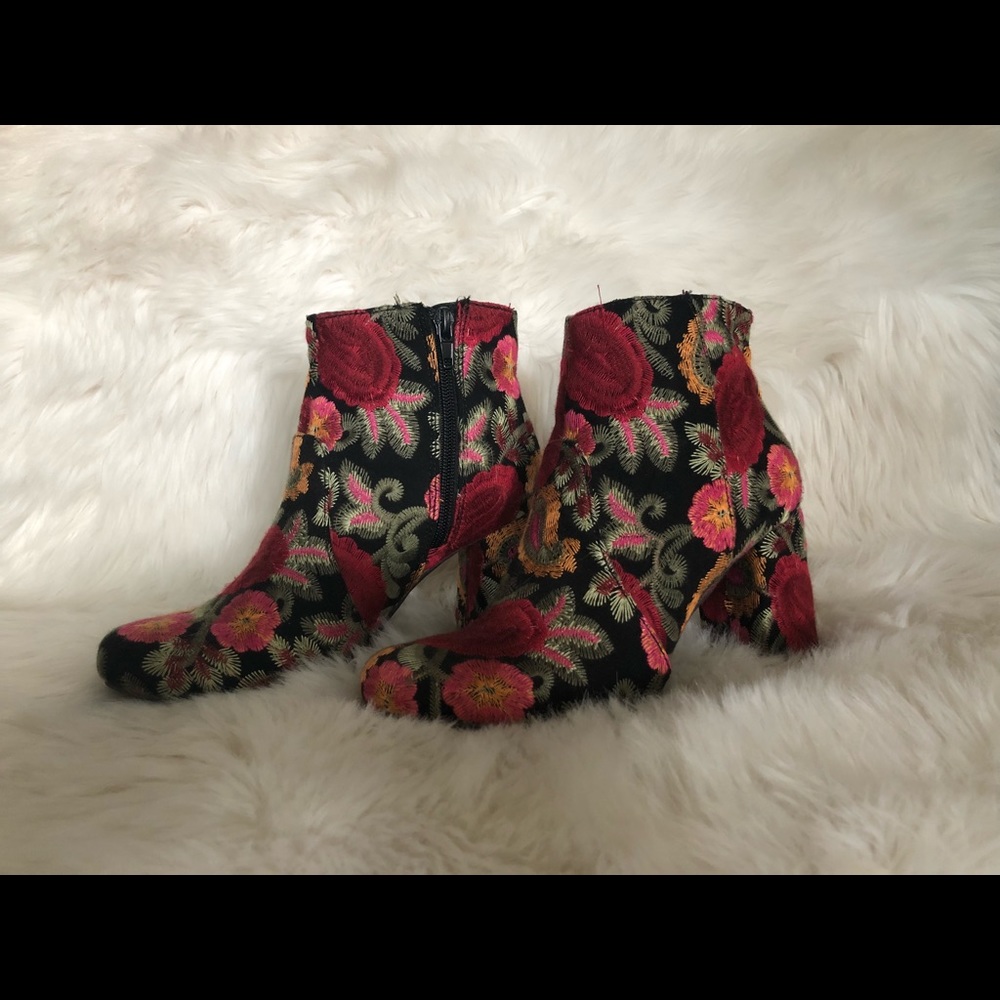 Angle boots